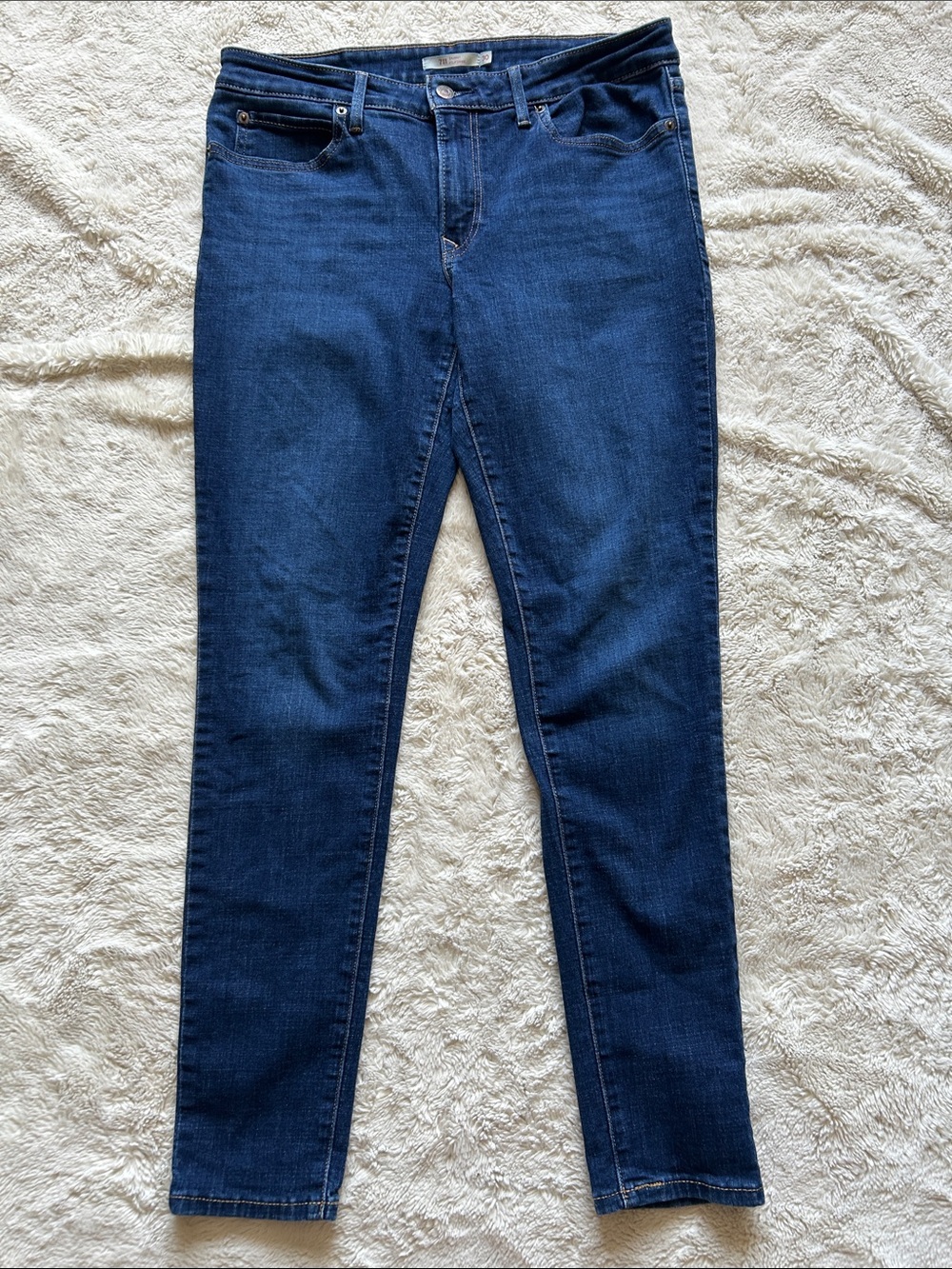 Women's Dark Blue Stretch Skinny Jeans - Classic Fit